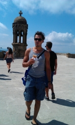 lauris